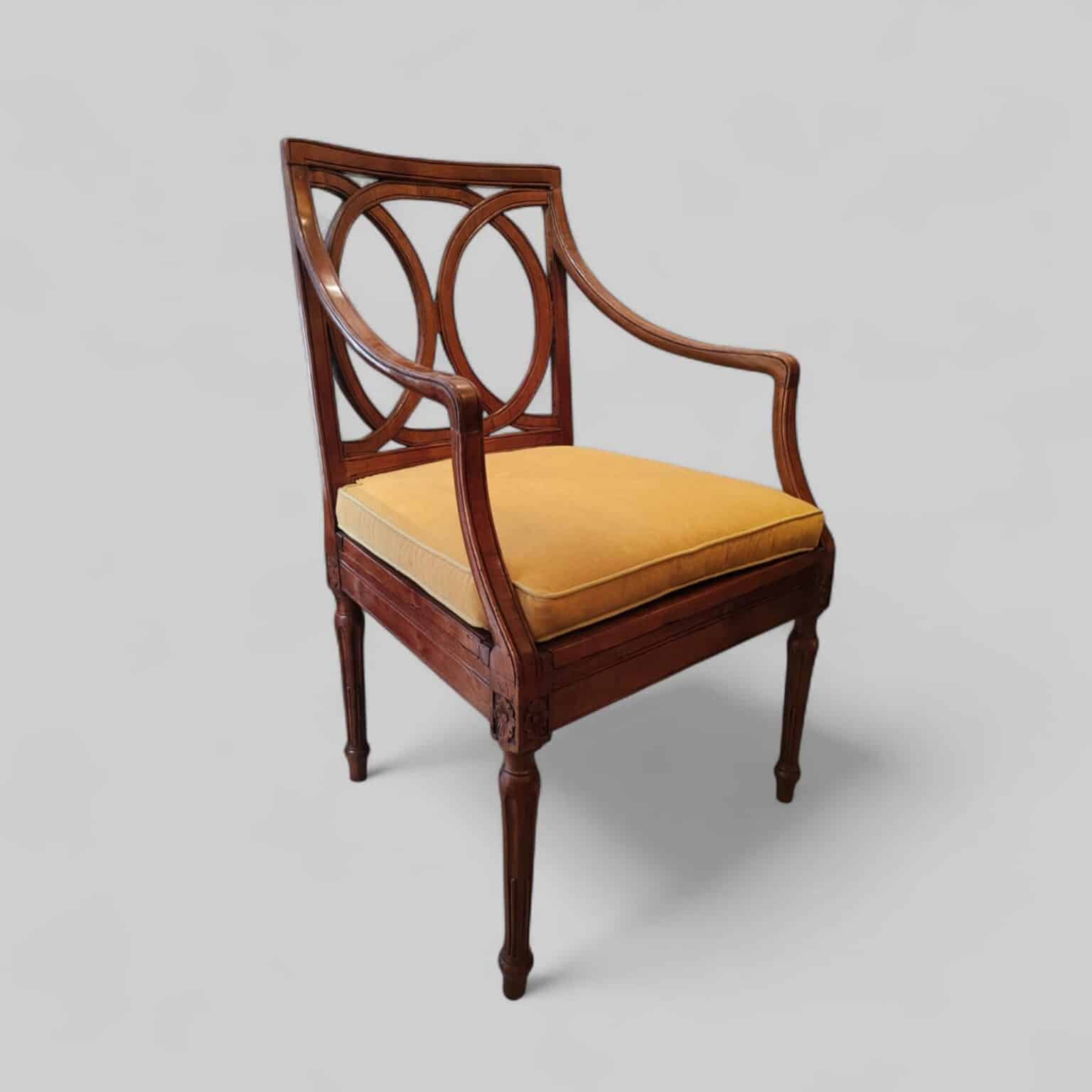 Sillón Neoclásico semi ppal