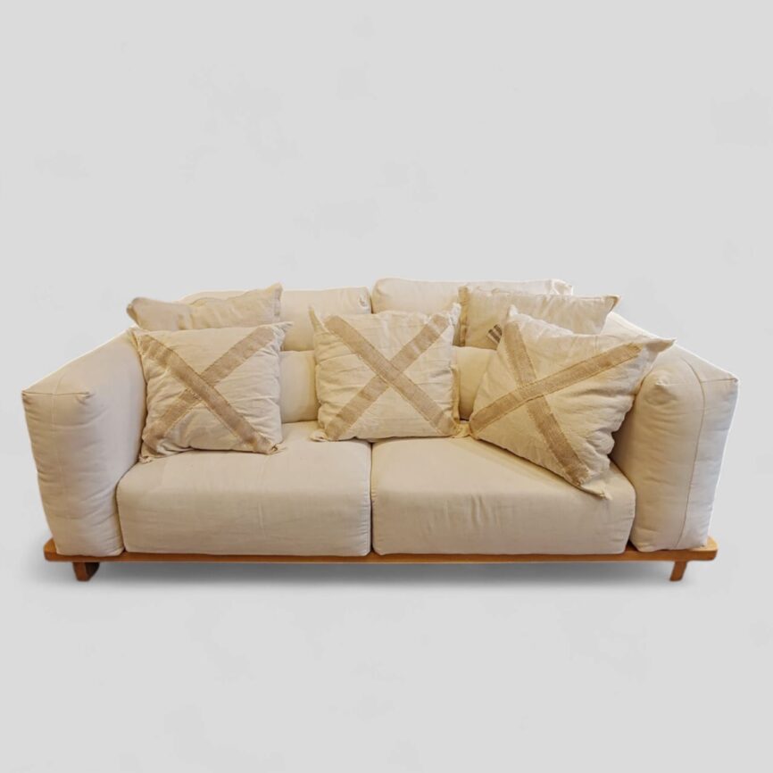 Sofá California con almohadones