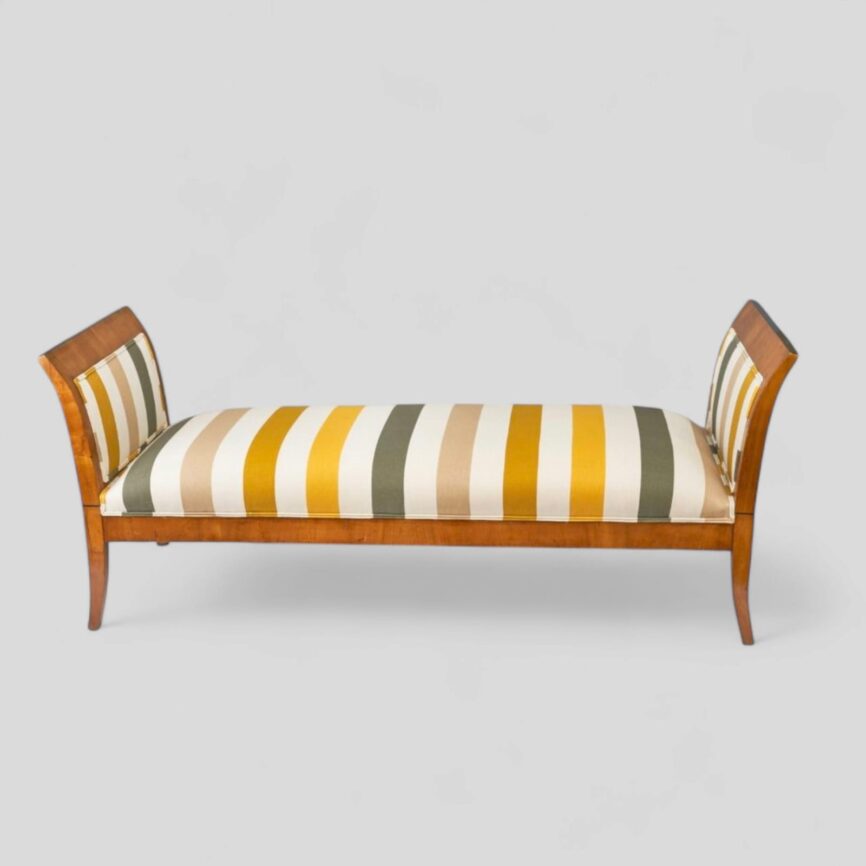 Banqueta de época Biedermeier