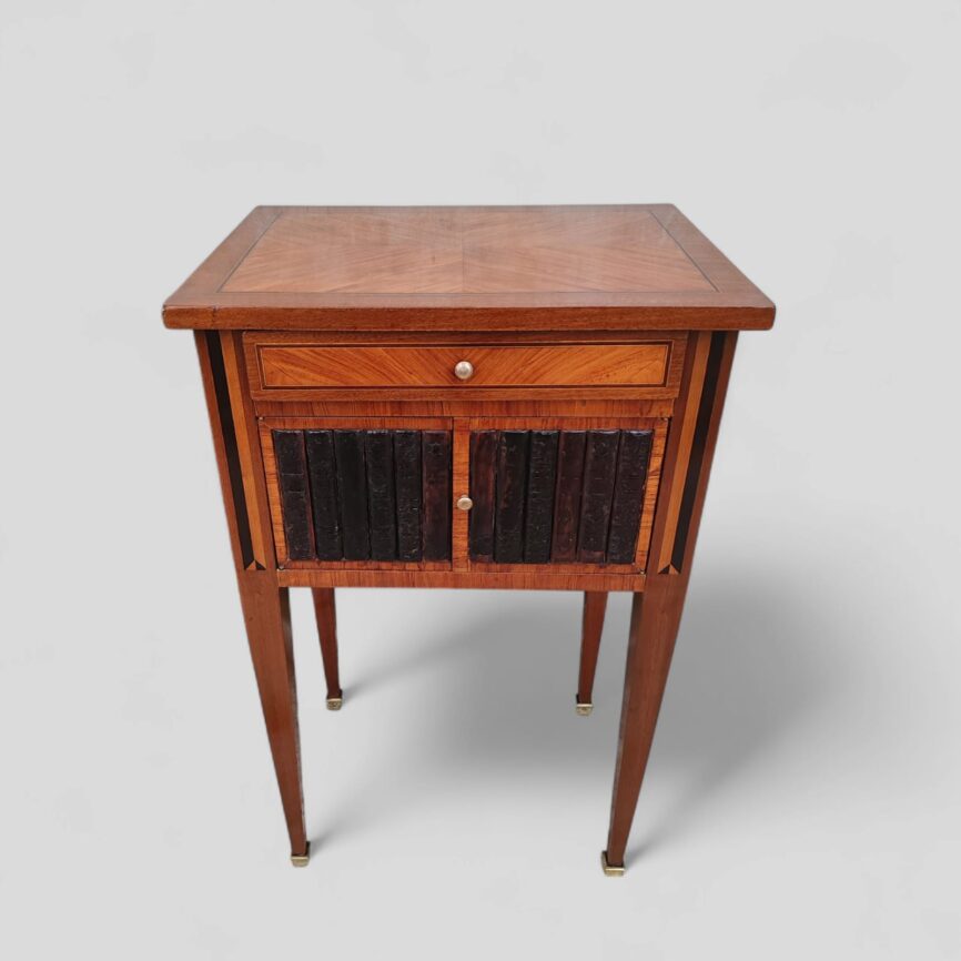 Mesa Volante de Estilo Louis XVI