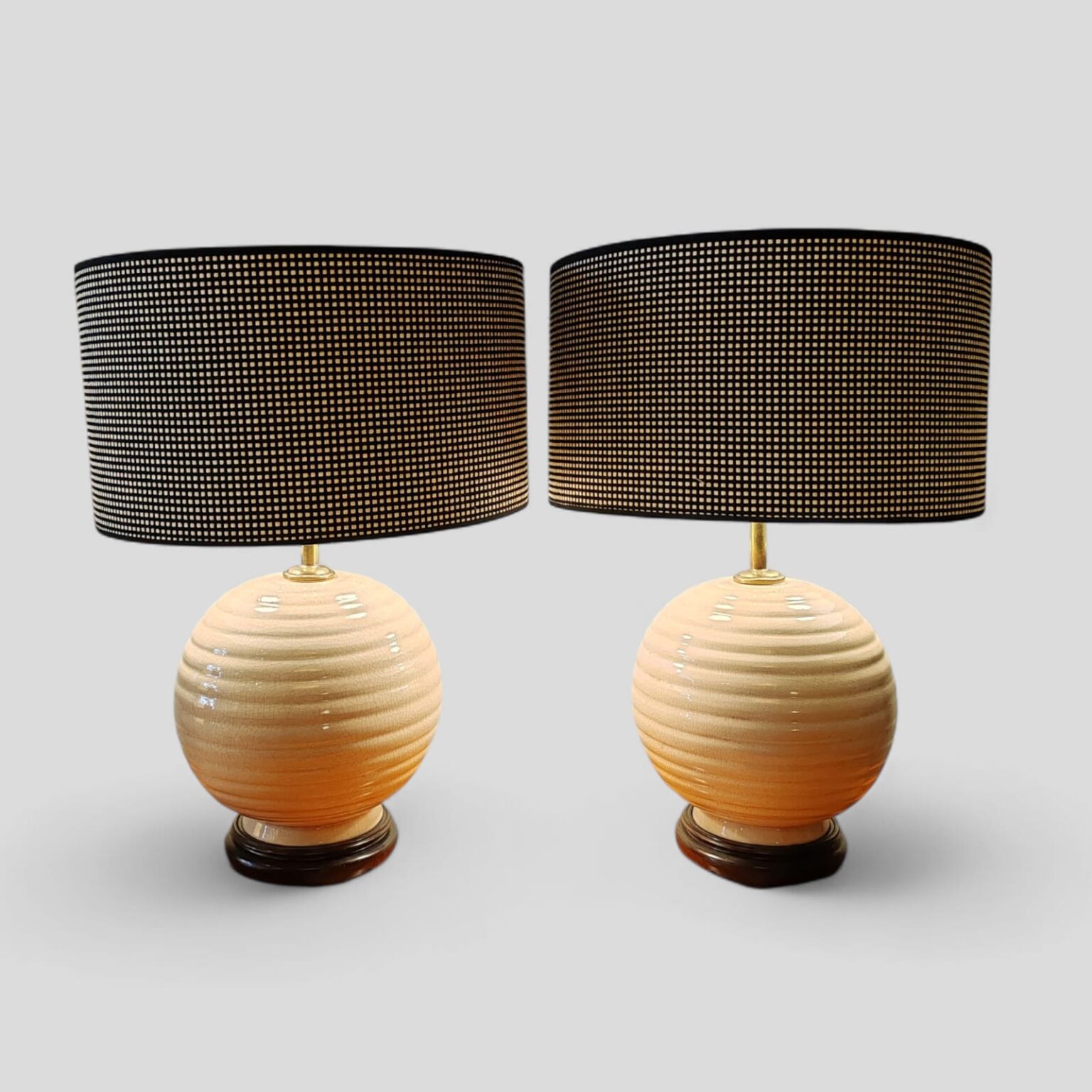 Par de lámparas de cerámica.