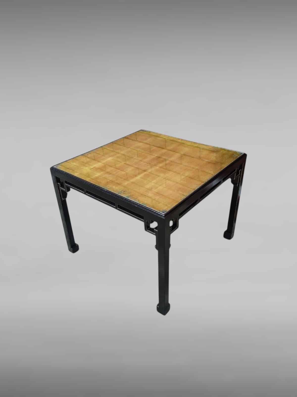 Mesa de inspiración china